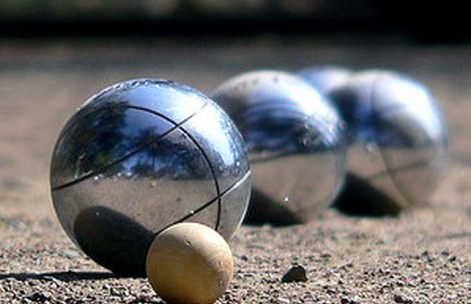 Concours de pétanque